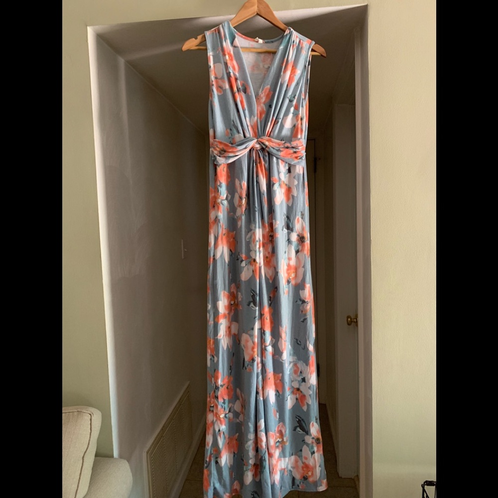 Pink Blush size medium sleeveless front knot dress